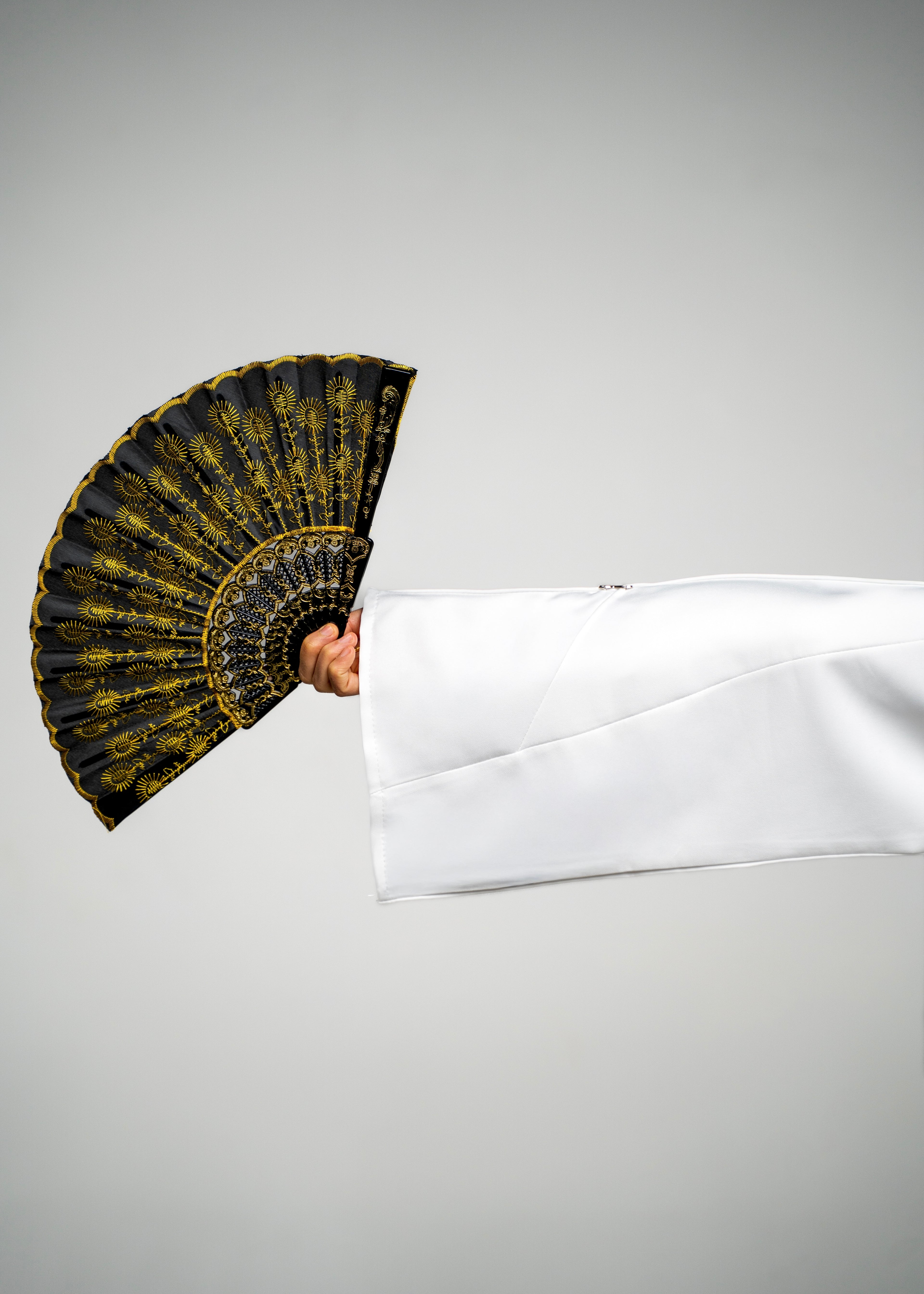 Abaya Deira | Blanche