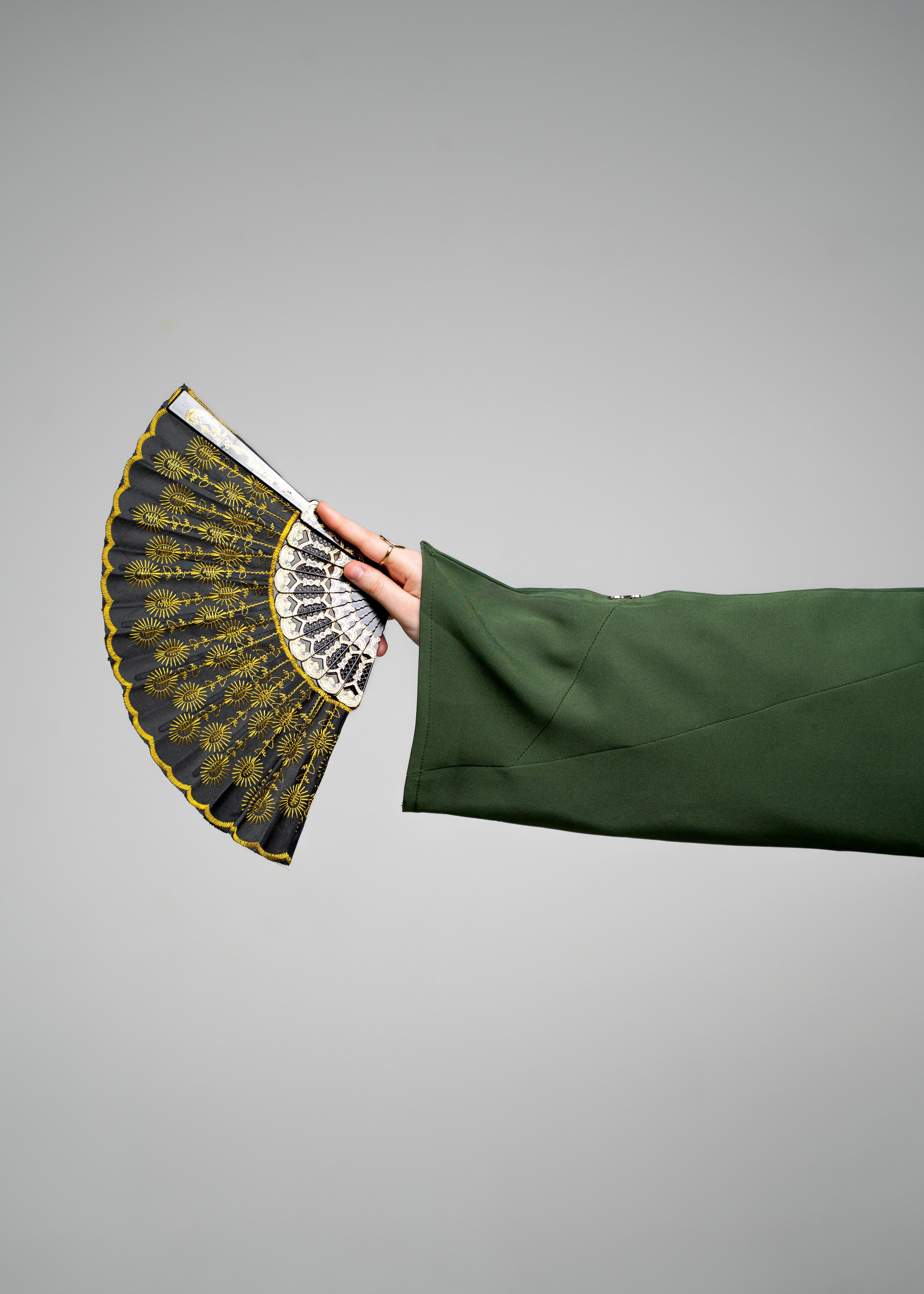 Abaya Deira | Vert Olive